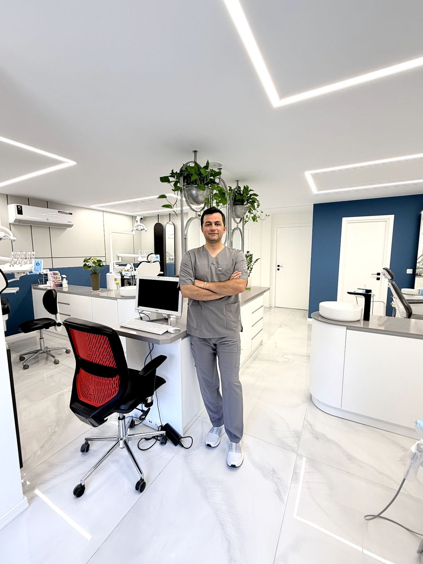 دکتر میلاد شامحمدی