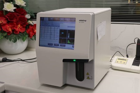  آزمایشگاه تشخیص طبی و پاتوبیولوژی دکتر مردانی